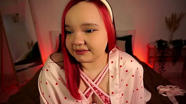 Rose Luvv online show from December 16, 2025, 7:35 am