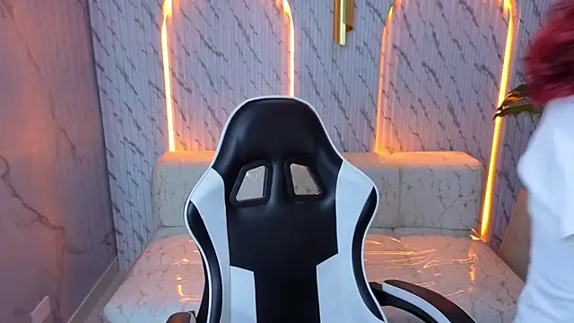 Saphire Tx online show from January 14, 2026, 1:06 pm