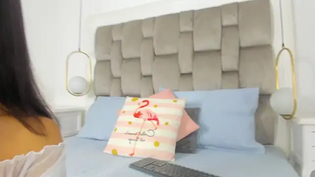 gaby smit   online show from April 9, 2026, 11:59 am