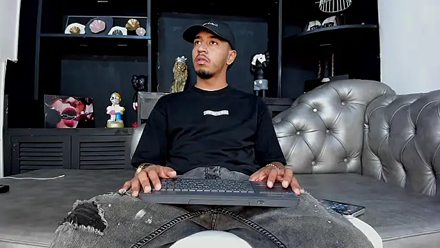 Brand Collins online show from January 7, 2026, 7:49 pm