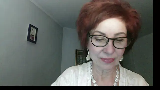 Kelly Flurr online show from December 19, 2025, 6:53 am
