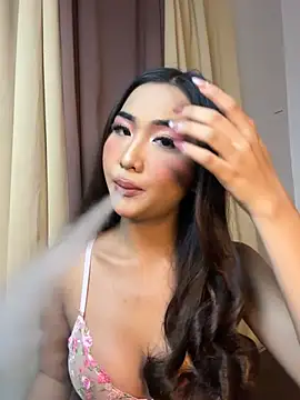 Snapshot of Diannellove chatting on June 5, 2026, 4:35 pm Diannellove online show from June 5, 2026, 4:35 pm