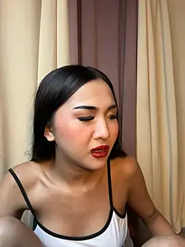 Snapshot of Diannellove chatting on June 24, 2026, 5:12 pm Diannellove online show from June 24, 2026, 5:12 pm