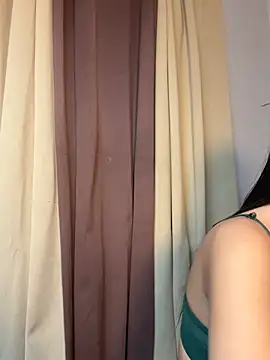 Snapshot of Diannellove chatting on July 11, 2026, 4:32 pm Diannellove online show from July 11, 2026, 4:32 pm