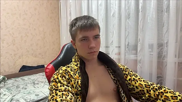 Snapshot of golden_flash chatting on November 30, 2025, 6:45 pm golden flash online show from November 30, 2025, 6:45 pm