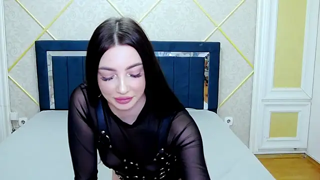 Snapshot of SaraElisse chatting on November 26, 2025, 8:21 pm SaraElisse online show from November 26, 2025, 8:21 pm