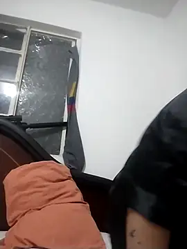 KarolWest  online show from December 21, 2025, 1:24 am