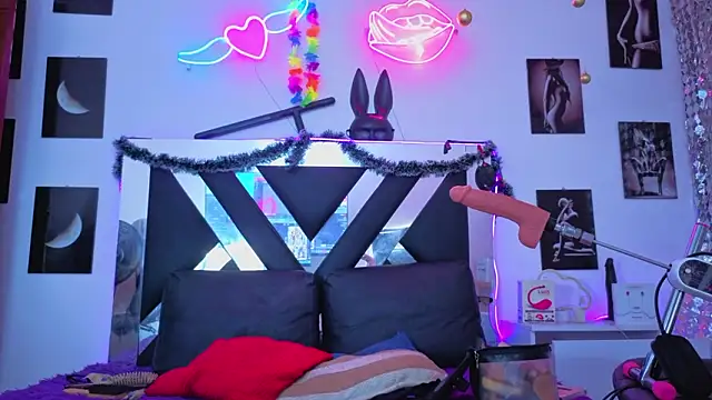 karla slut dirty online show from March 18, 2026, 8:50 am