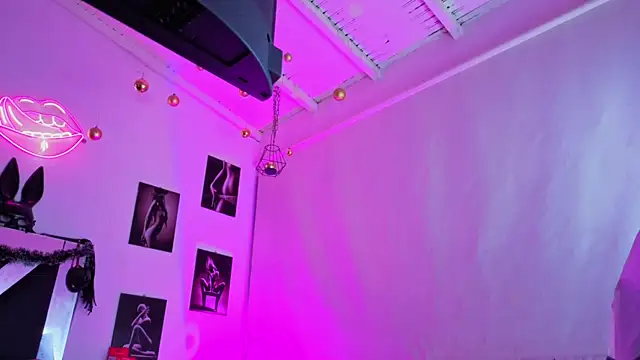 karla slut dirty online show from June 14, 2026, 10:50 am