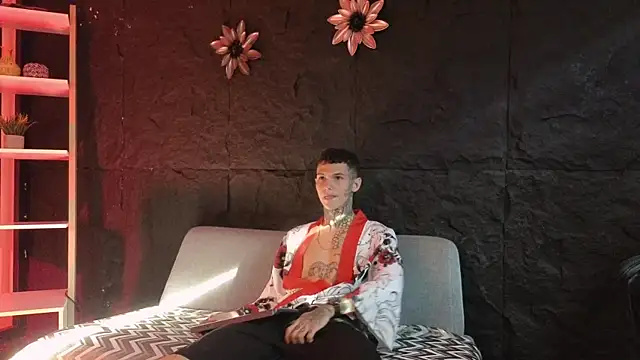 Paulo 527 online show from December 21, 2025, 8:49 pm