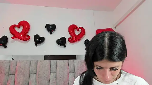 ZafiraNavarro online show from February 15, 2026, 11:56 pm