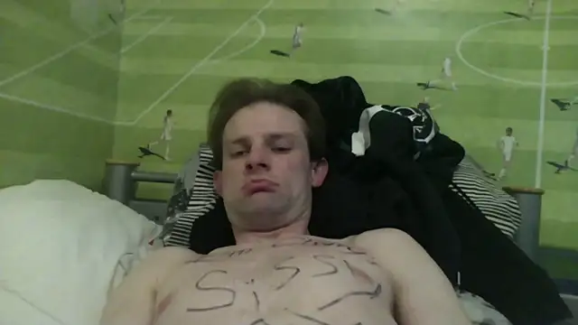 Snapshot of Mrslingerie chatting on March 7, 2026, 10:18 pm Mrslingerie online show from March 7, 2026, 10:18 pm