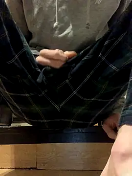 showaginge online show from November 26, 2025, 3:51 am