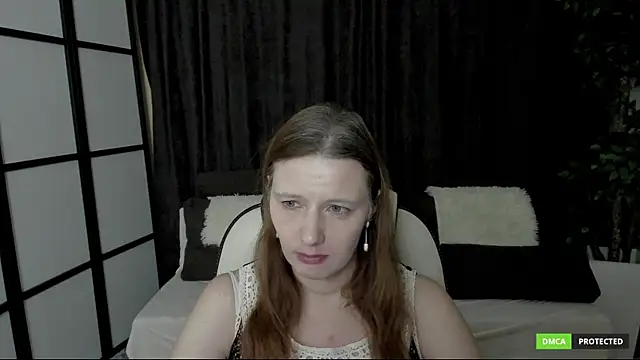 KathrineMeyer online show from December 16, 2025, 2:27 am