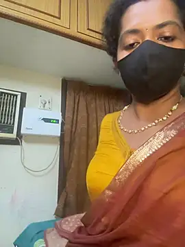 TeddyLover5 online show from April 22, 2026, 5:58 pm