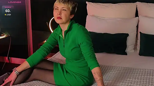 HelenSvon online show from November 29, 2025, 7:00 am