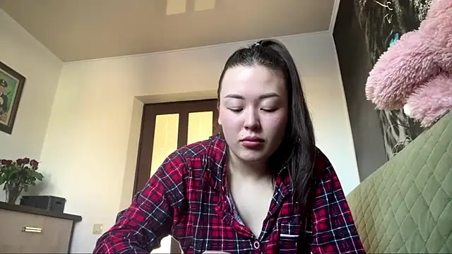 CurietHana1 online show from January 9, 2026, 6:27 am