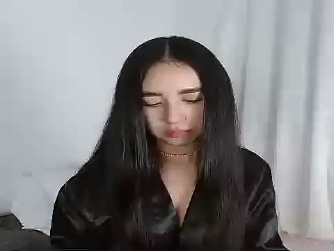 SiennaLorens online show from March 17, 2026, 11:41 pm