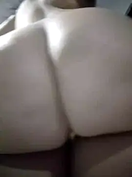 SAKURA HOT2 online show from December 1, 2025, 1:21 am