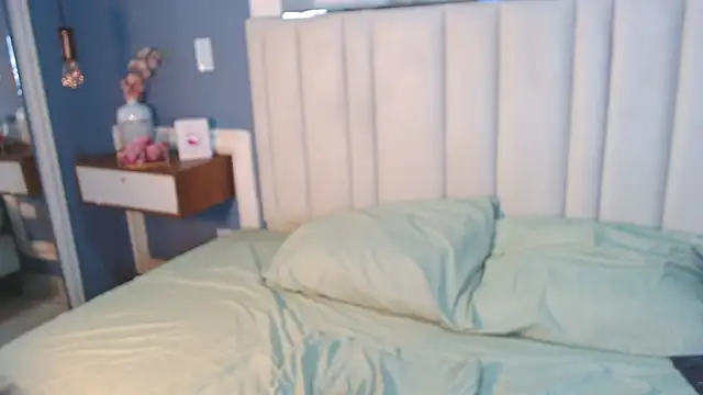 Chelseadow online show from April 2, 2026, 4:32 am