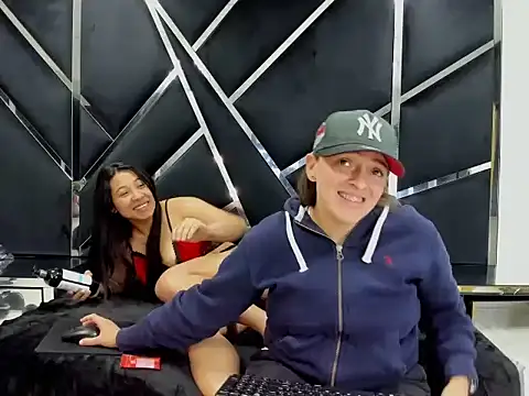 Alyssa Noah online show from December 2, 2025, 4:18 am