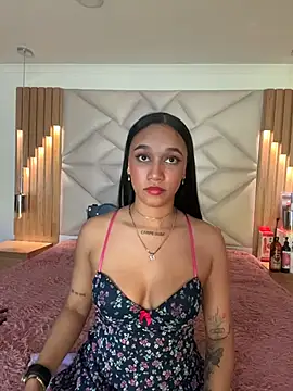 Snapshot of coraline_vera chatting on April 21, 2026, 7:28 pm coraline vera online show from April 21, 2026, 7:28 pm