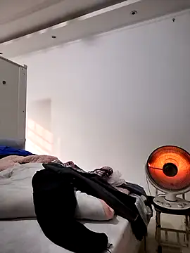 mimi2052 online show from December 17, 2025, 1:55 am