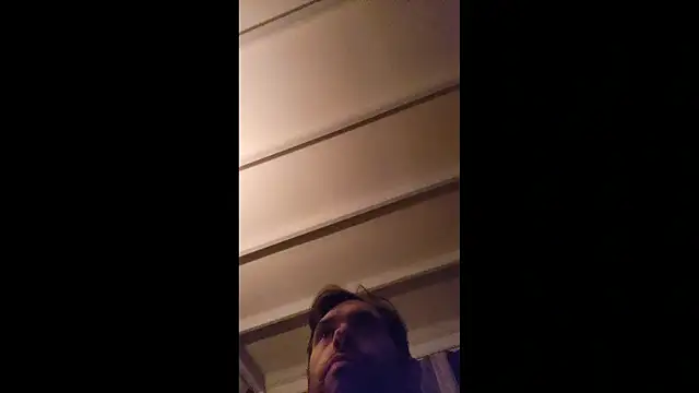 Denisxsxs online show from December 19, 2025, 6:48 pm