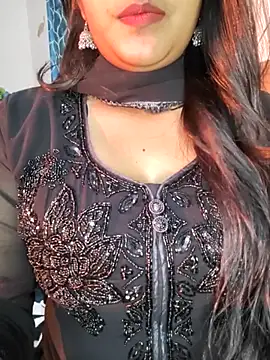 Snapshot of Muskan4156 chatting on May 5, 2026, 8:17 pm Muskan4156 online show from May 5, 2026, 8:17 pm