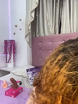 Valery Roussee01 online show from December 4, 2025, 4:11 am