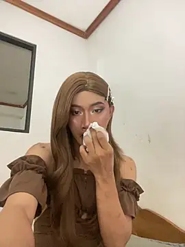 asiantwink0000 online show from April 6, 2026, 10:49 am