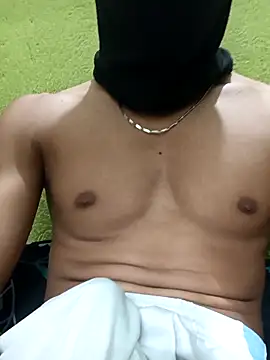 varunteen2001 online show from November 28, 2025, 12:41 pm