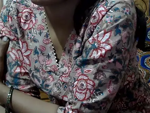 Hot Princess2000 online show from December 3, 2025, 8:34 am