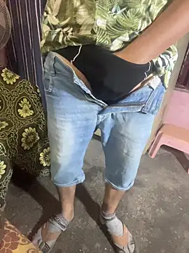 Saxymood1111 online show from December 2, 2025, 8:15 pm