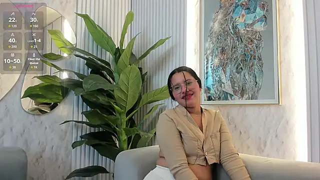 Baby alisson18 online show from December 3, 2025, 12:25 pm