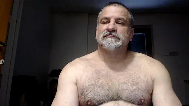 Snapshot of Mauro7788 chatting on April 21, 2026, 11:05 am Mauro7788 online show from April 21, 2026, 11:05 am