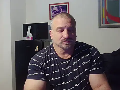 Snapshot of Mauro7788 chatting on May 8, 2026, 9:47 am Mauro7788 online show from May 8, 2026, 9:47 am