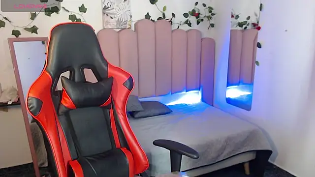 Snapshot of Mike_bj chatting on December 20, 2025, 12:07 am Mike bj online show from December 20, 2025, 12:07 am