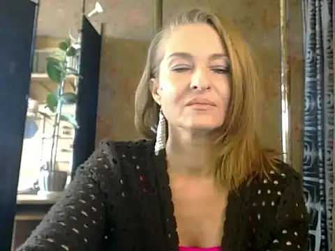 Snapshot of Soniakiss chatting on March 29, 2026, 1:44 pm Soniakiss online show from March 29, 2026, 1:44 pm