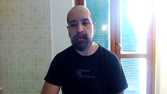 Snapshot of AMIRDIB2025 chatting on April 28, 2026, 2:44 pm AMIRDIB2025 online show from April 28, 2026, 2:44 pm