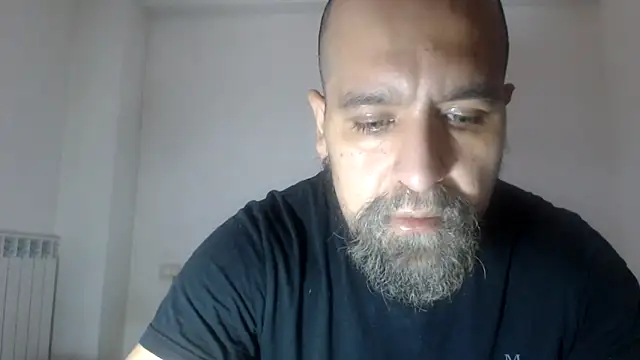 Snapshot of AMIRDIB2025 chatting on May 8, 2026, 9:58 am AMIRDIB2025 online show from May 8, 2026, 9:58 am