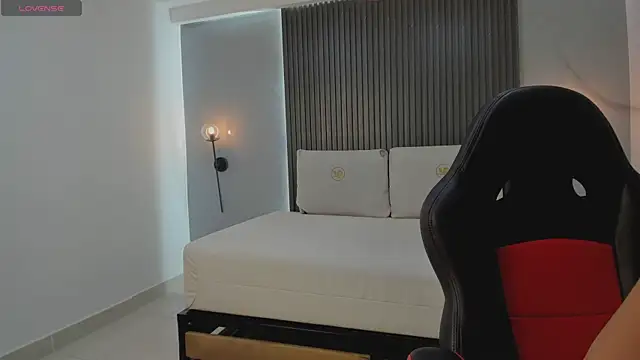 evony becker  online show from December 16, 2025, 12:21 pm