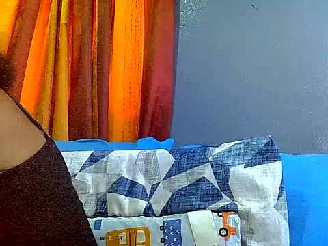 Snapshot of PreettyTee chatting on July 26, 2026, 1:40 pm PreettyTee online show from July 26, 2026, 1:40 pm
