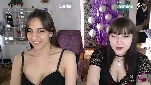 Snapshot of JasmineAdamss chatting on June 18, 2026, 8:25 am JasmineAdamss online show from June 18, 2026, 8:25 am