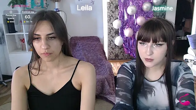 Snapshot of JasmineAdamss chatting on June 19, 2026, 8:07 am JasmineAdamss online show from June 19, 2026, 8:07 am