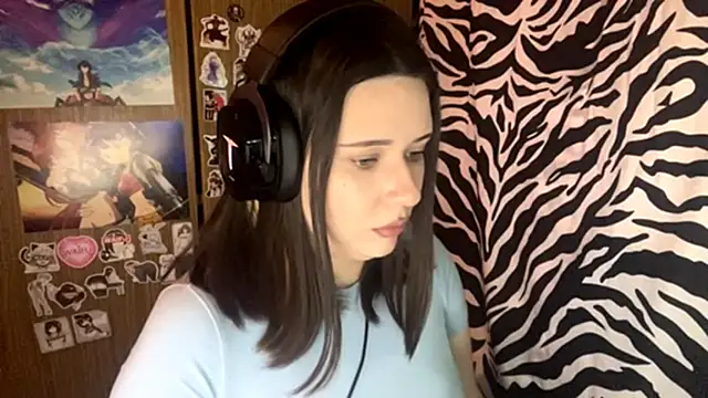 AngeliqueSulima online show from December 5, 2025, 9:29 am