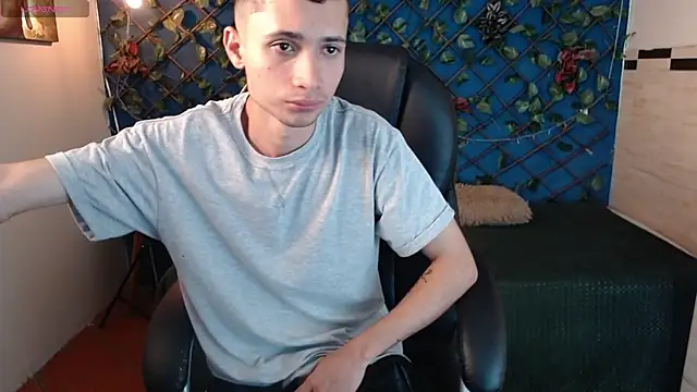 Snapshot of LucassSmith11 chatting on January 16, 2026, 11:25 am LucassSmith11 online show from January 16, 2026, 11:25 am