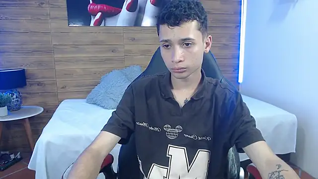 LucassSmith11 online show from March 11, 2026, 8:04 pm