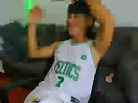 Mikke18 online show from December 19, 2025, 3:24 am