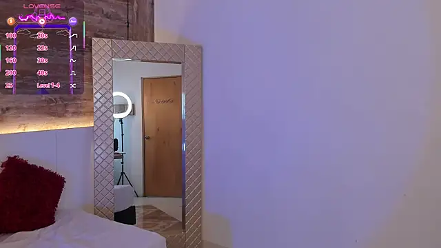 Amaia Monroe online show from July 7, 2026, 6:47 am